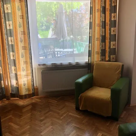 Niezalezne Pietro W Domu Jednorodzinnym, Psolubne アパート
