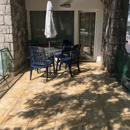Niezależne Piętro W Domu Jednorodzinnym, Psolubne Apartament Gdynia